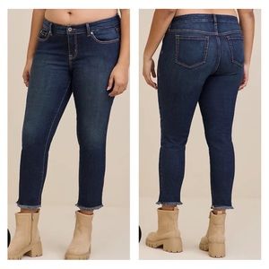 TORRID CROP BOYFRIEND STRAIGHT VINTAGE STRETCH MID-RISE JEAN sz 14